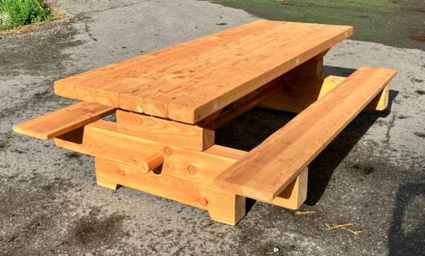 Table en mélèze / avec ou sans bancs intégrés – Image 2